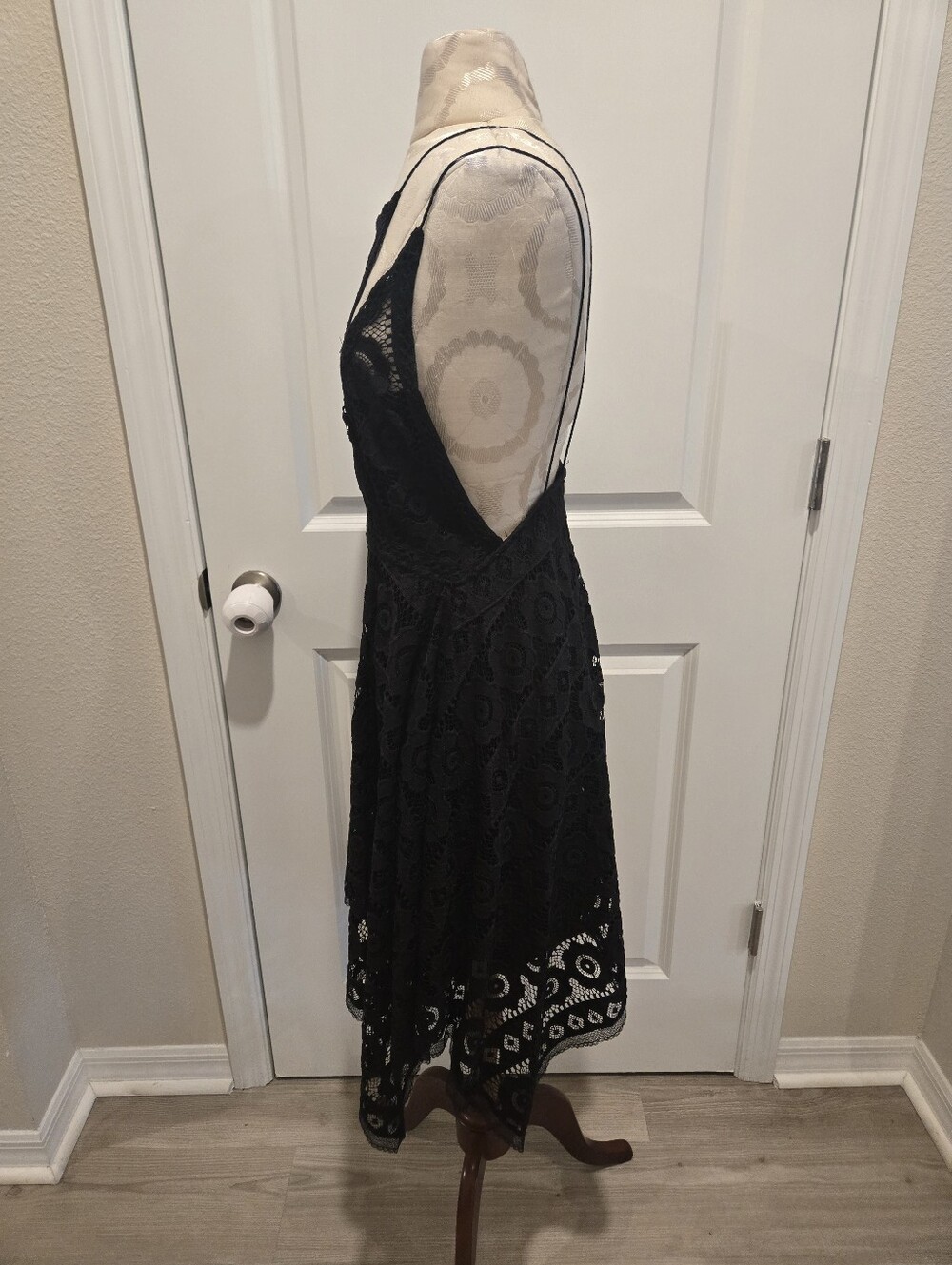 Free People NWT Just Like Honey Lace Dress, Size 10 - Picture 8 of 15